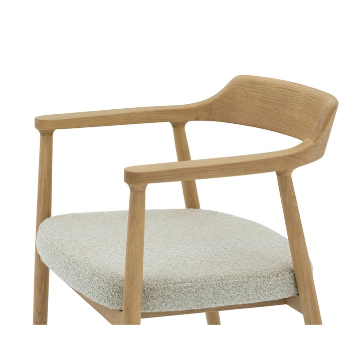Bergen – Elegant Oak Dining Chair with curved natural oak frame and soft textured light cushion, Scandinavian solid oak wood, gallery position 1.