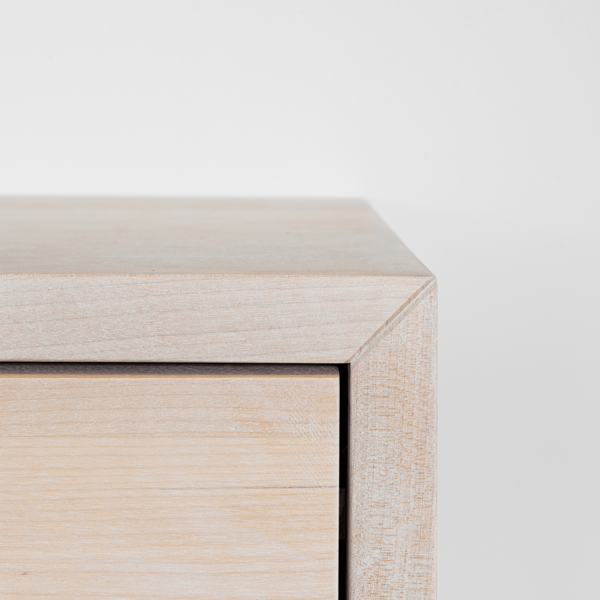 Hugo Floating Nightstand – Whitewash Beech Bedside Table with Drawer and Shelf close-up of corner joint detail gallery 1 58.png