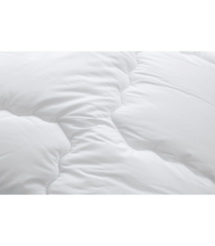 Luxury Down Alternative Hypoallergenic Primaloft Comforter, 90x96 Inches close-up of quilted stitching detail, gallery position 1, file 30.png