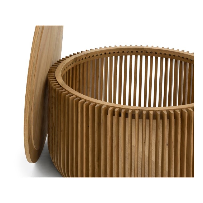 Natural Oak Coffee Table Franz close-up on round ribbed solid oak base and removable veneer top, gallery position 1 Diivanilaud-Franz-Tamm-2.webp