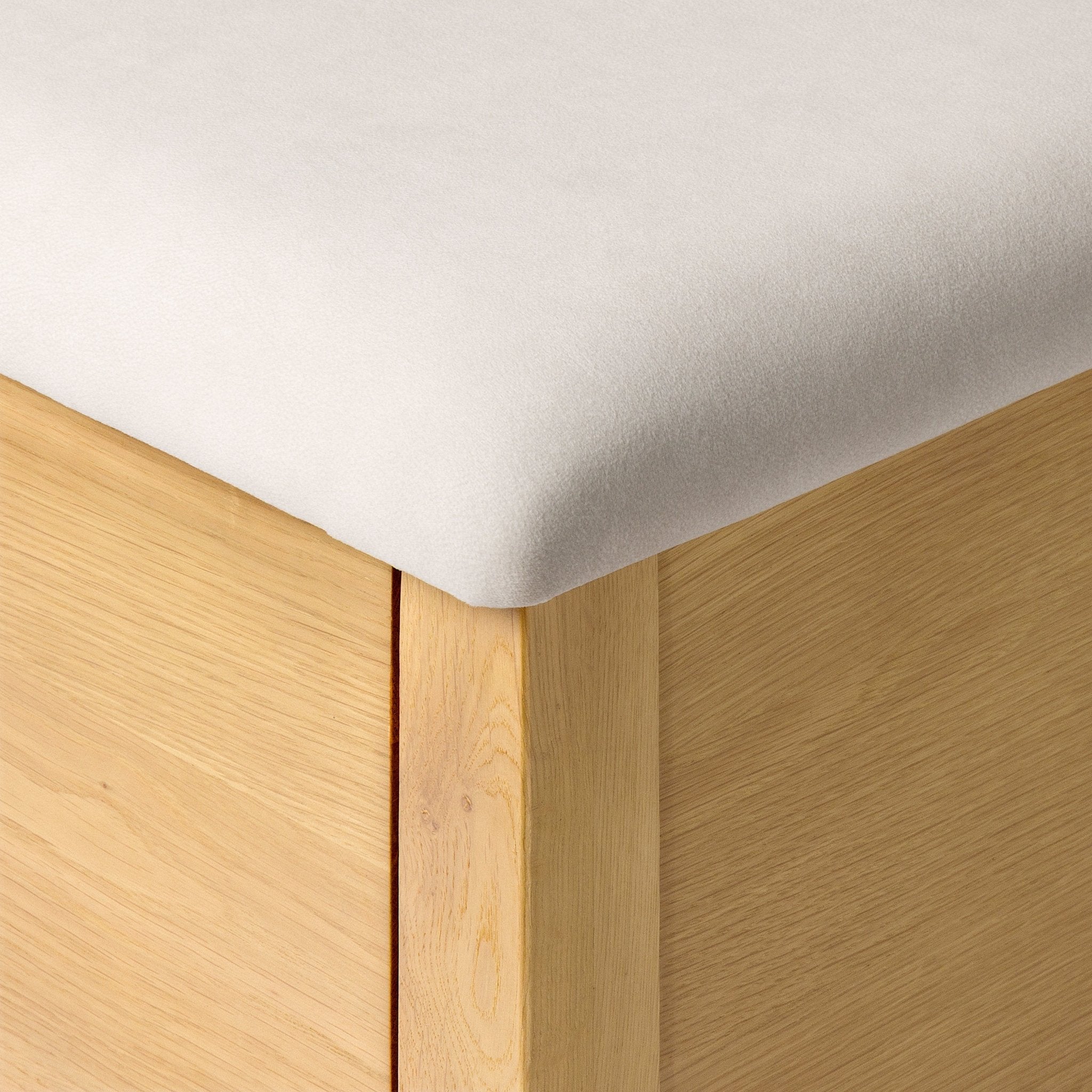 Oslo Oak Bench 21.7" – Beige Fabric close-up of natural oak corner and smooth beige leather seat, minimalist Scandinavian solid wood furniture NH262002-WBC-NT-008.jpg