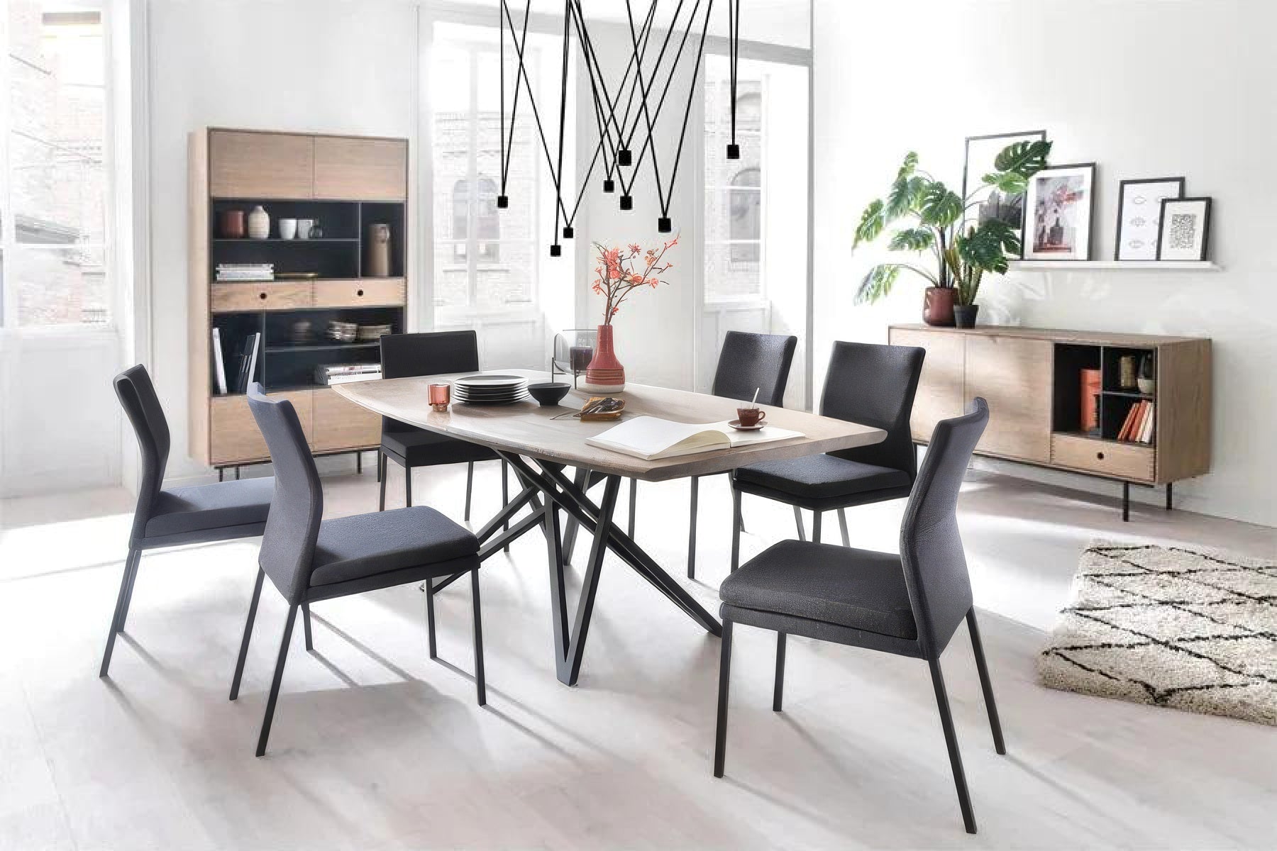 GRETA Dining Table – Handcrafted Solid Oak Hardwood
