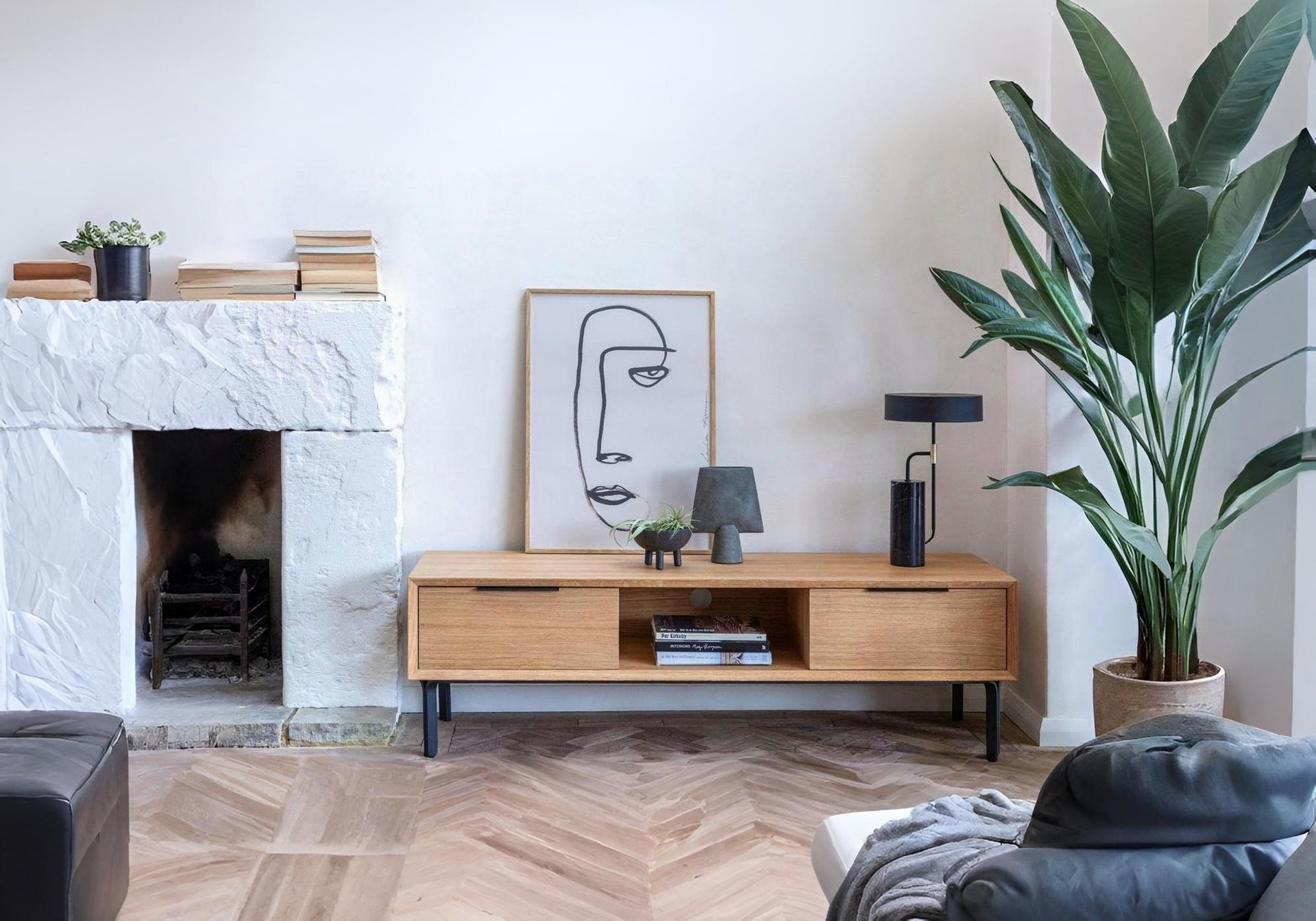 Bergen Solid Oak Media Console – Handcrafted TV Cabinet