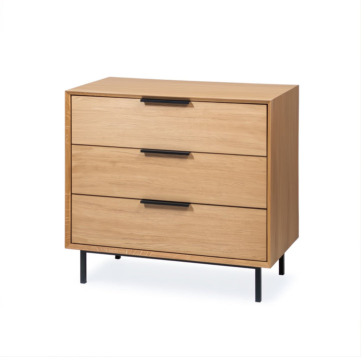 Contemporary 3-drawer oak chest with natural wood grain and smooth soft-close storage