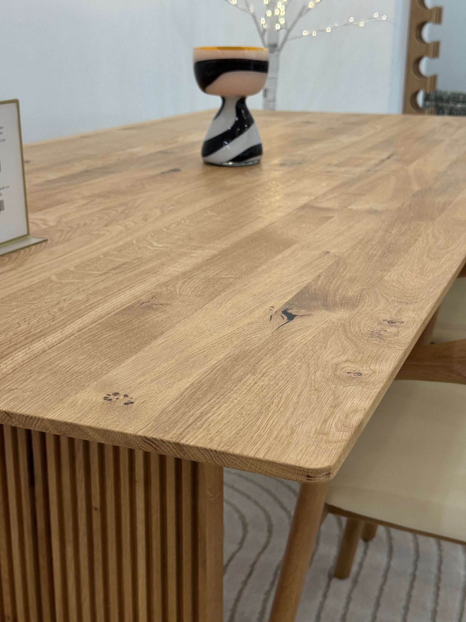 Tommy Solid Oak Dining Table – Handcrafted & Extendable with natural oak grain and sculptural vertical slatted base, gallery position 1 Boca_3.jpg